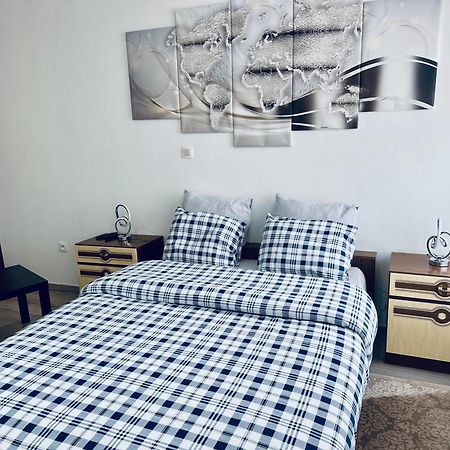 Chambre Et Sdd Privees Dans Une Maison Partagee Avec Des Residents Appartement Bergen Buitenkant foto